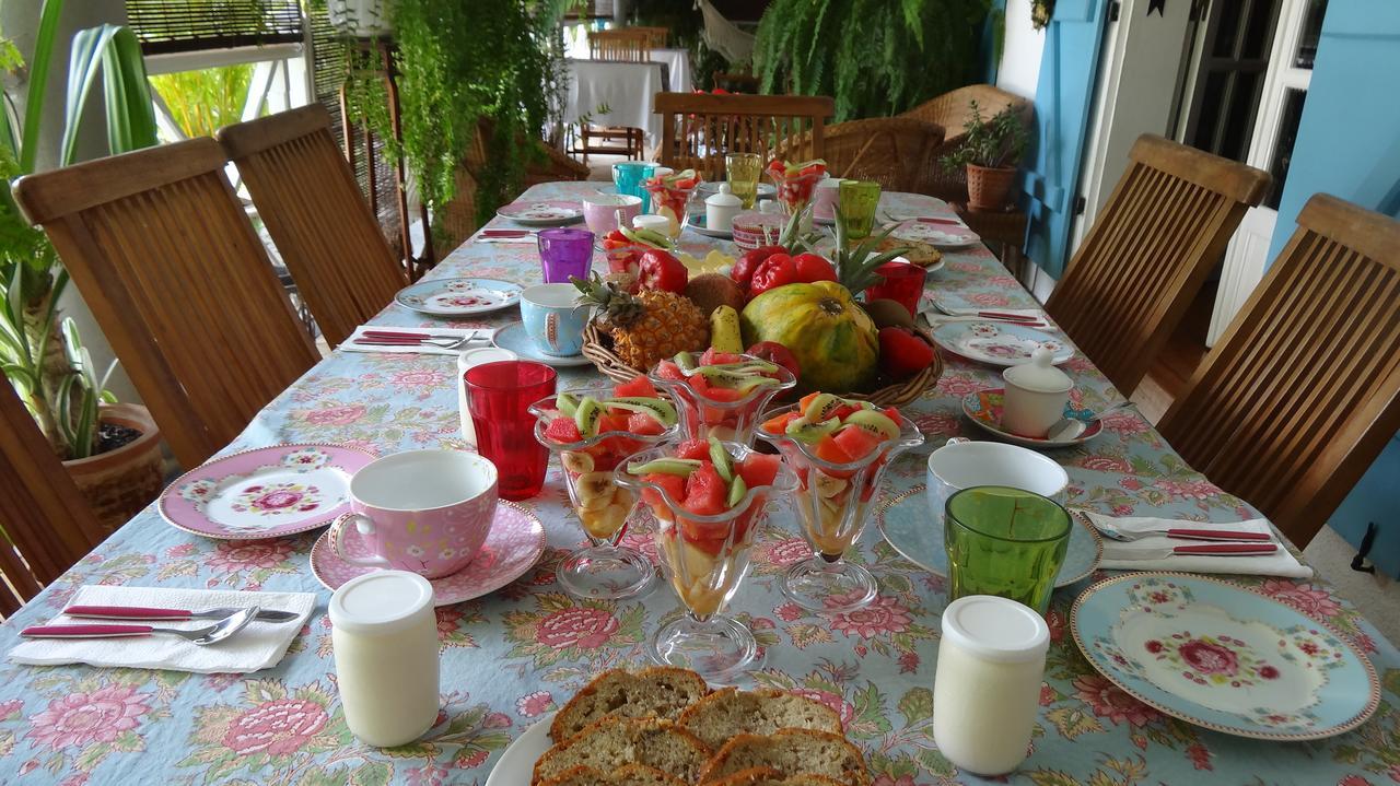 Bed And Breakfast Maison Papaye La Gaulette Exterior photo